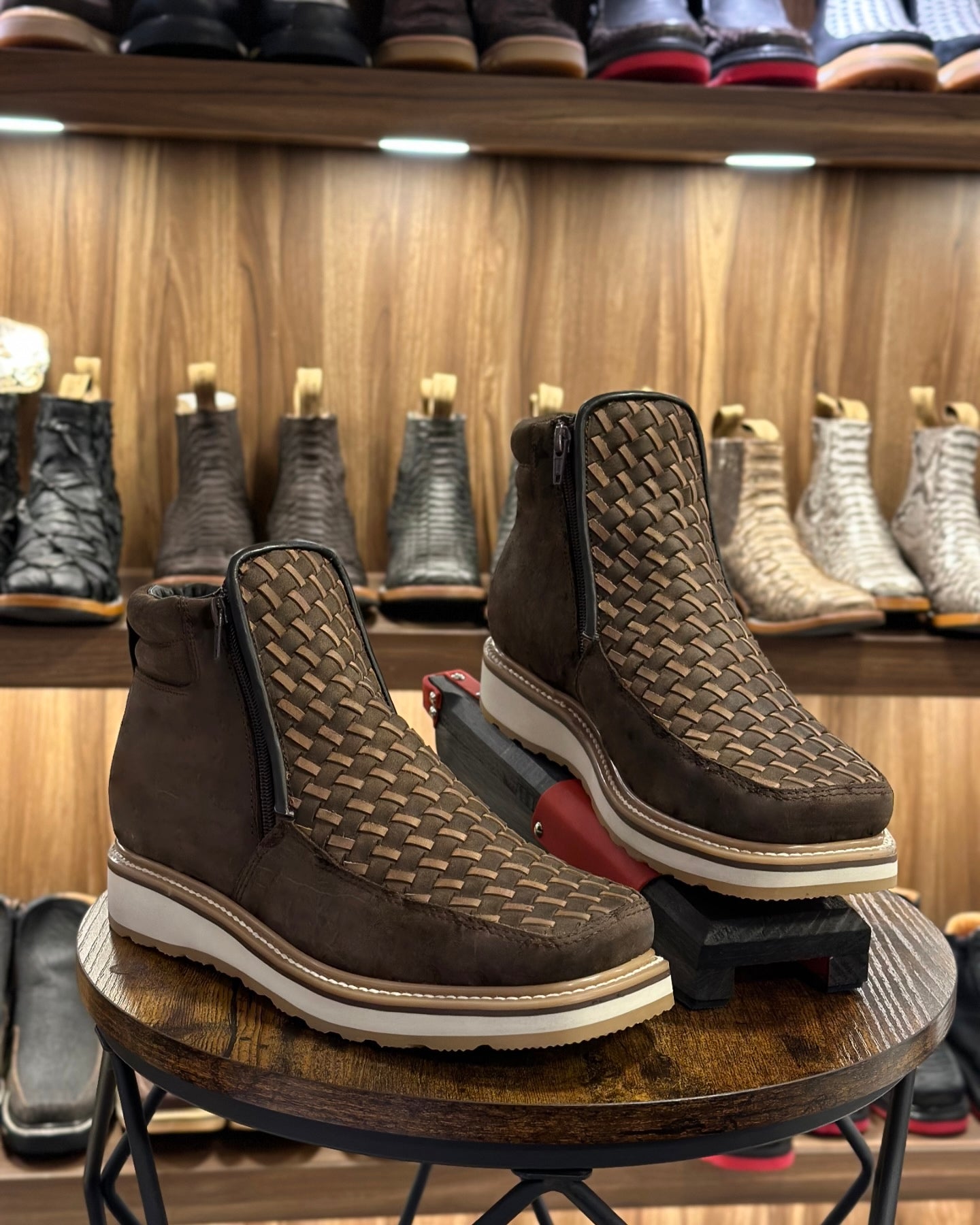 NEW MODEL LV IN PETATILLO